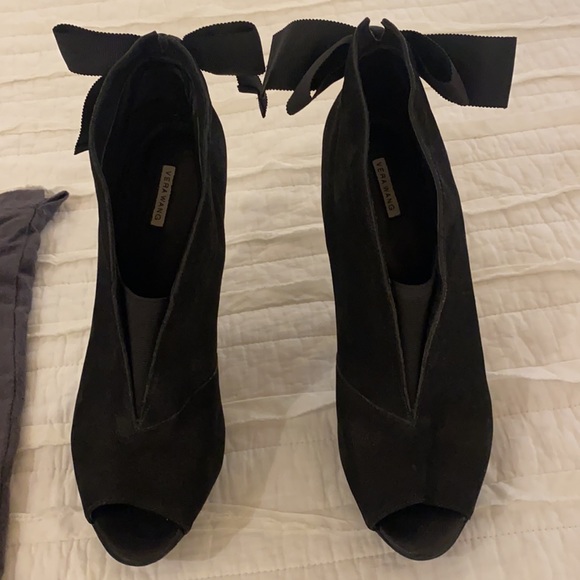 Vera Wang open toe suade booties size 9.5 - Picture 4 of 4